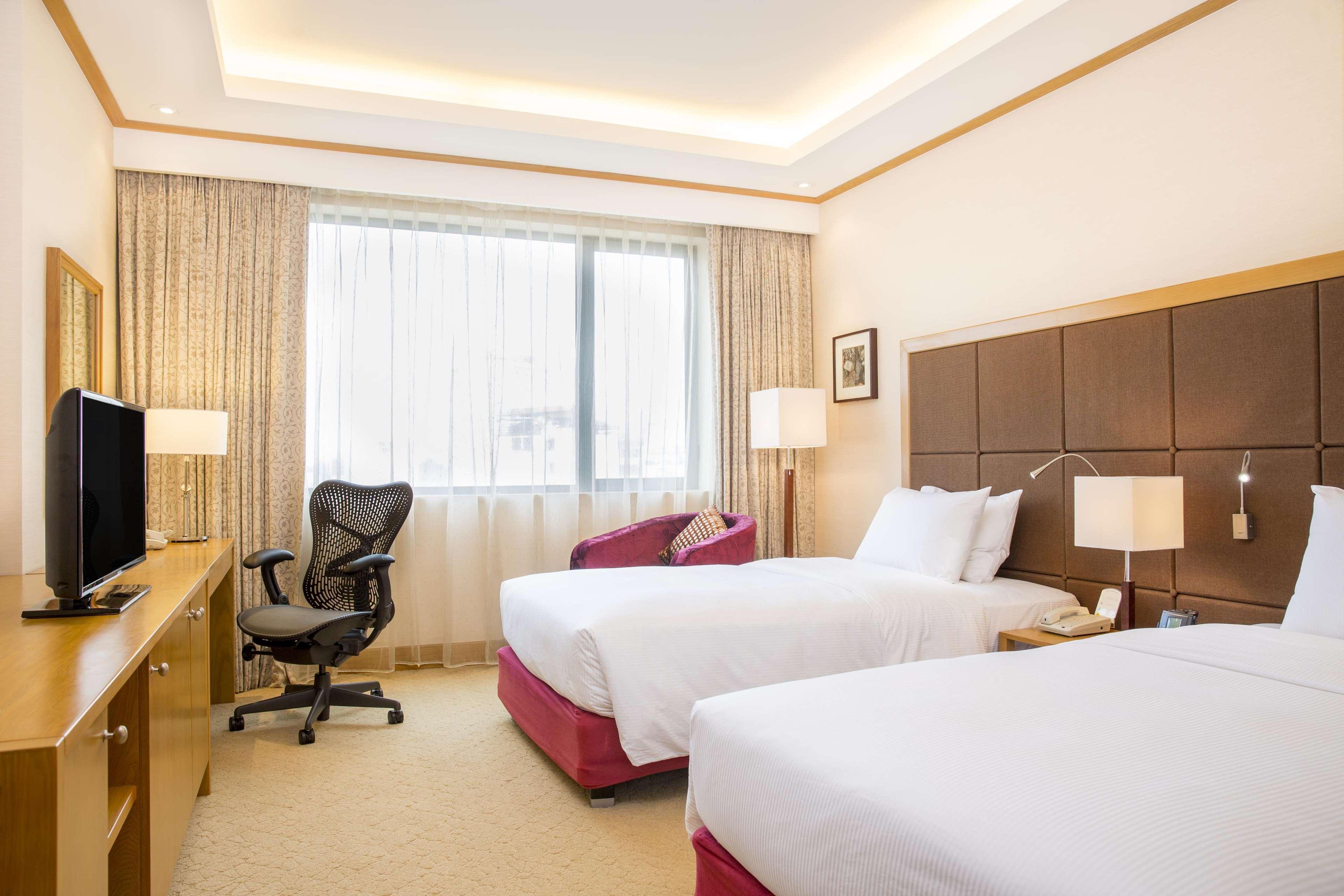 Hilton Garden Inn Hanoi Buitenkant foto