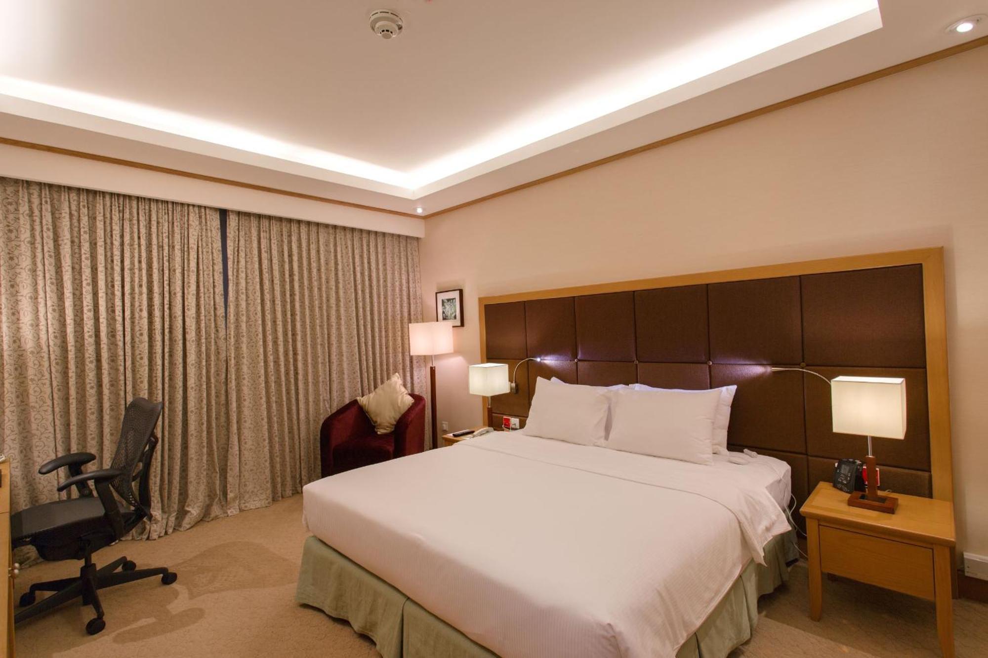Hilton Garden Inn Hanoi Buitenkant foto